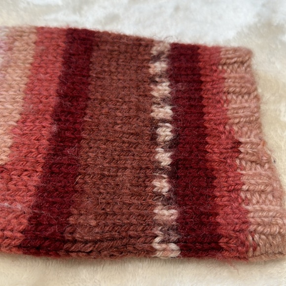 Hand knitted long socks - Picture 4 of 9